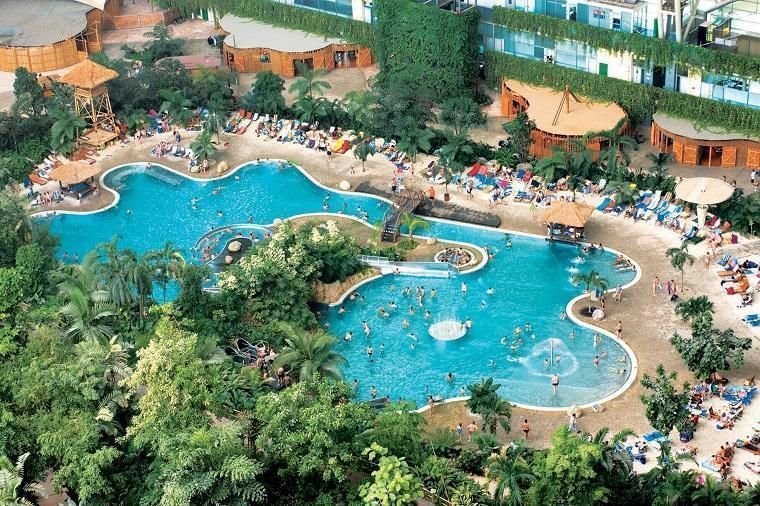 Ta med barna til et feriehus i Tropical Islands