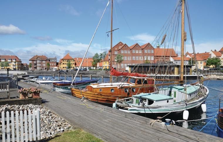 Opplev den fine havnen når du leier feriehus i Kerteminde