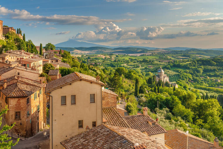 Nydelig utsikt fra byen Montepulciano i Toscana