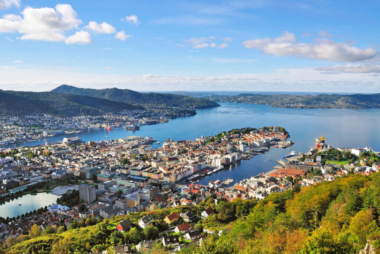 Bergen er omringet av De syv fjell