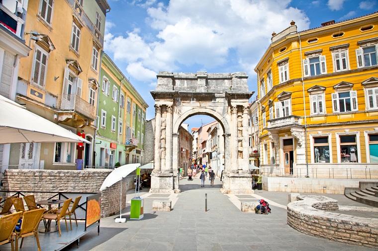 Pula by