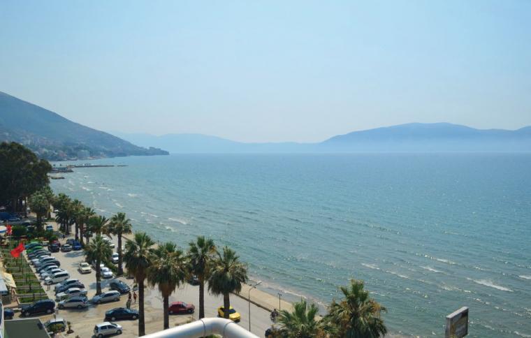 Strand Vlora