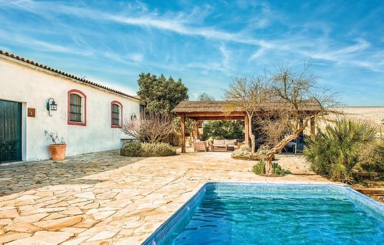 Villa i Spania med basseng