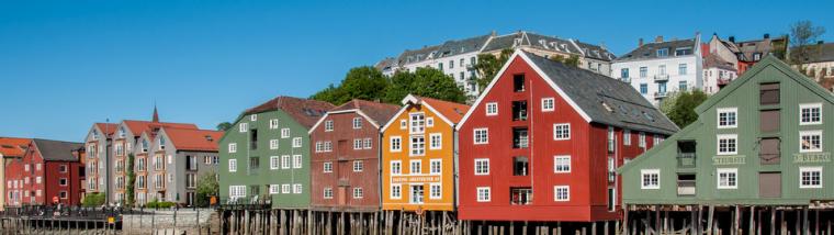 Lei hytte eller feriehus tett på attraksjoner i Norge