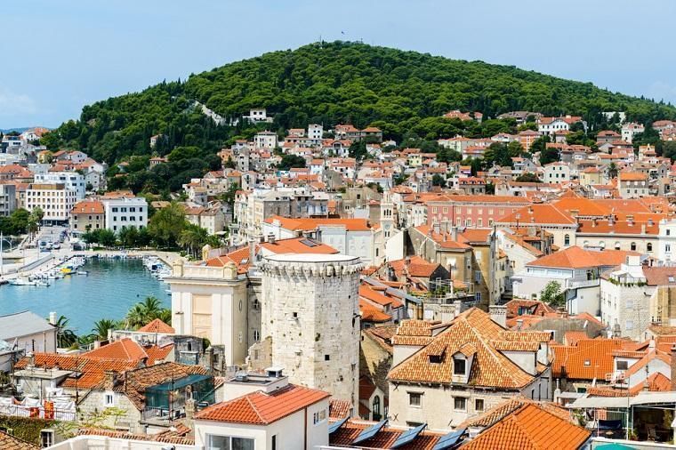 Besøk Split fra et feriehus i Dugopolje