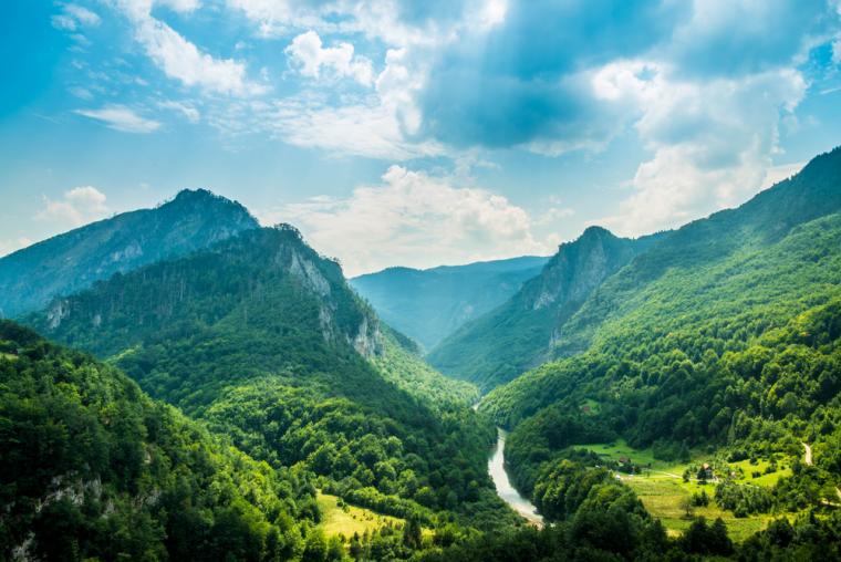 Vakker natur ved Zabljak i Montenegro
