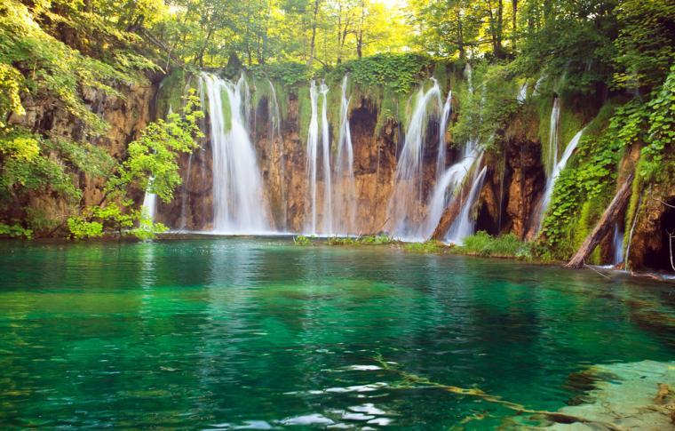 Vakre naturomgivelser venter på ferie i Dalmatia