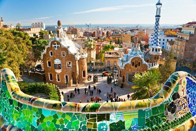 Opplev Park Guell fra en ferieleilighet i Barcelona