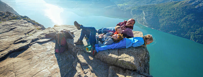 Preikestolen er en av de flotteste fjellturene i Norge